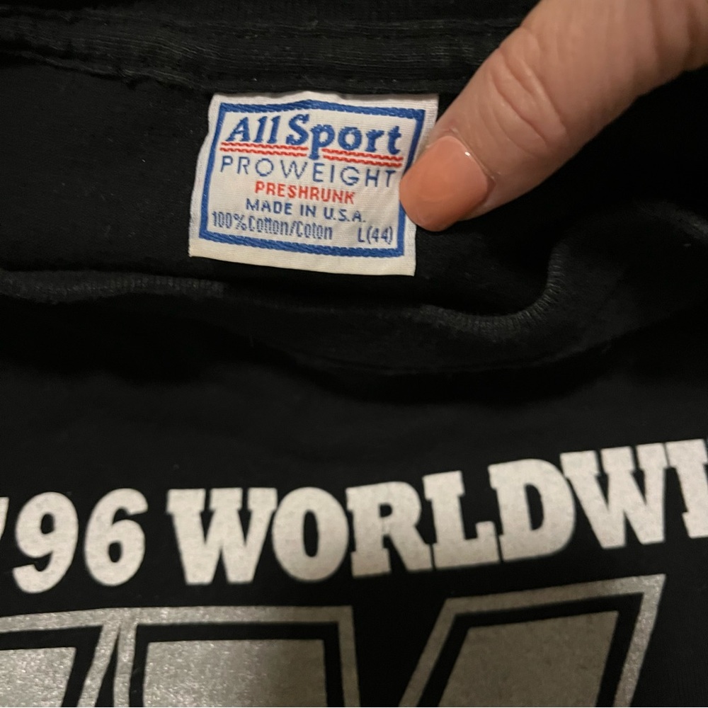 Vintage KISS 95-96 worldwide conventions t-shirt - Picture 5 of 5